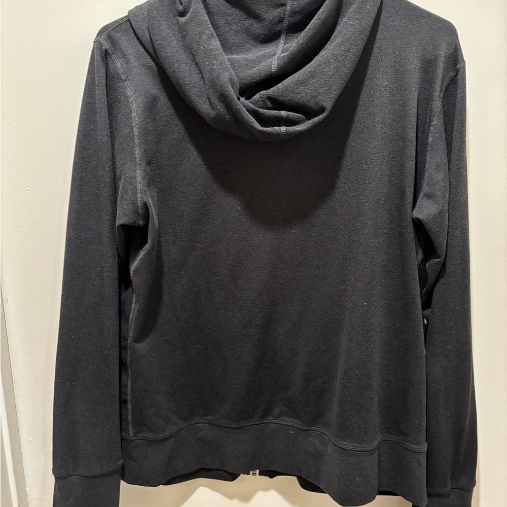 Vuori Halo Performance Hoodie 2.0 - Picture 4 of 7